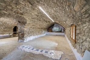Interior - Apartment 'Guarta' with Mountain Views, Shared Pool and Wi-Fi (Graus)