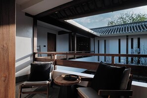 Enkeltrom – superior, bakgårdsutsikt | Ekstrasenger (mot et tillegg), wi-fi (inkludert) og sengetøy