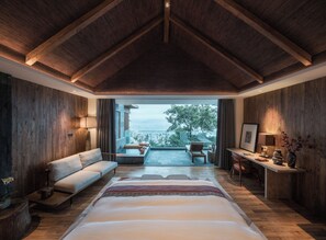 Deluxe Double Room, Hill View