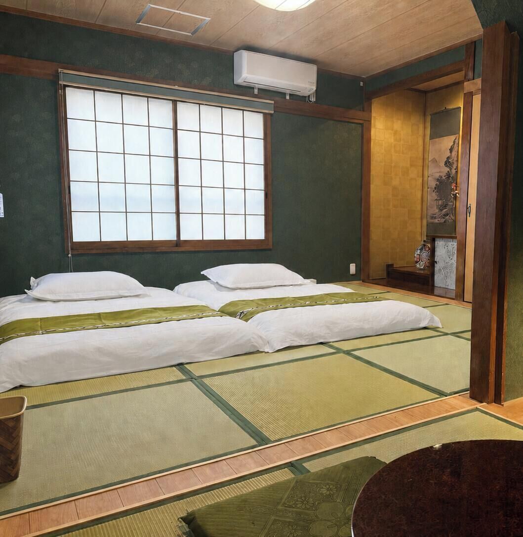 4 bedrooms, WiFi (free)