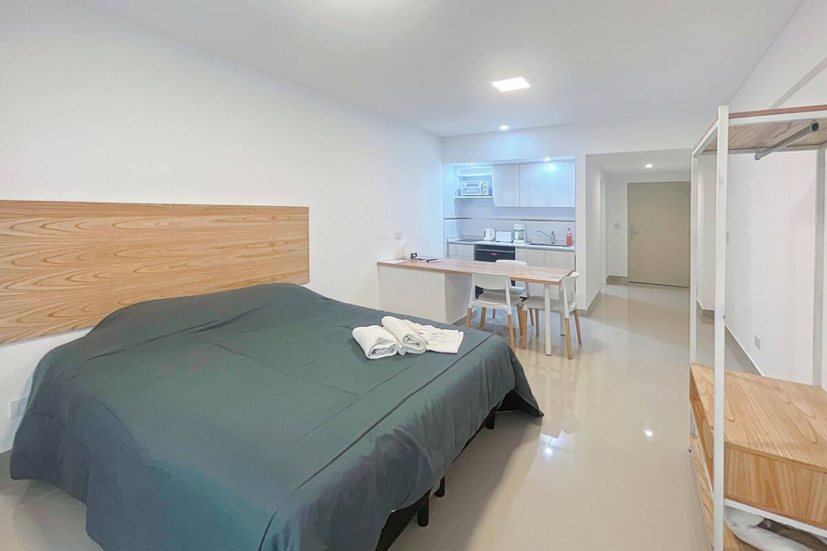 1 bedroom, individually decorated, individually furnished