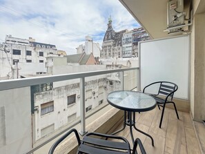 Στούντιο, Μπαλκόνι | Μπαλκόνι