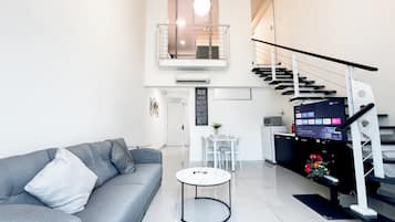 Apartment, 2 Bedrooms | Living area
