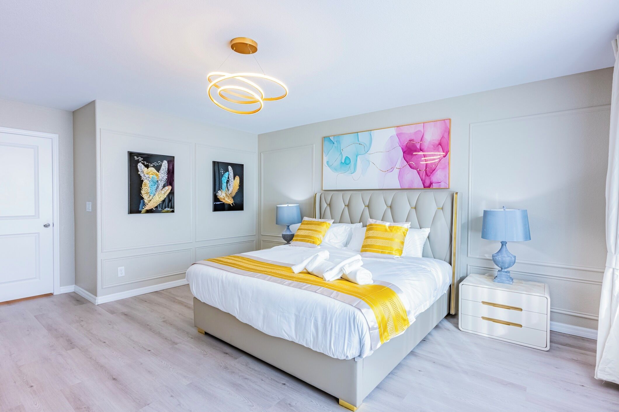 10 室のベッドルーム、アイロン / アイロン台、WiFi、ベッドシーツ