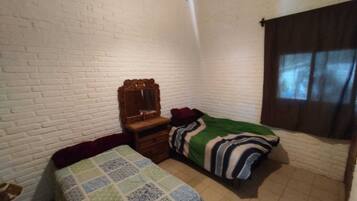 4 bedrooms, WiFi, bed sheets