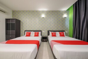 Suite familiar | Escritorio, espacio para trabajar con laptop y wifi gratis 