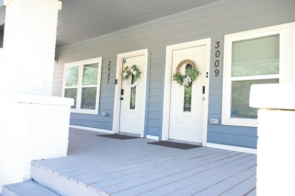 Exterior detail - Cozy Historic Home Near Downtown - Fully Stocked (Fort Worth)