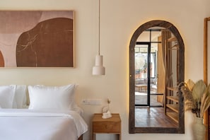 2 bedrooms, iron/ironing board - Leo Villa by Betterplace (Canggu)
