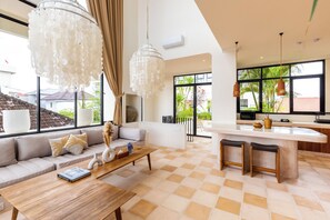 Deluxe Villa | Living room - Leo Villa by Betterplace (Canggu)
