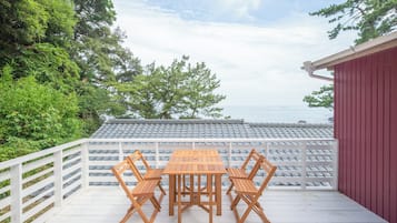 Hiên
