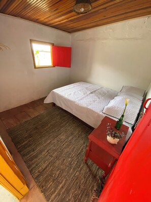 4 bedrooms, WiFi, bed sheets