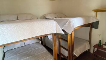 4 bedrooms, WiFi, bed sheets