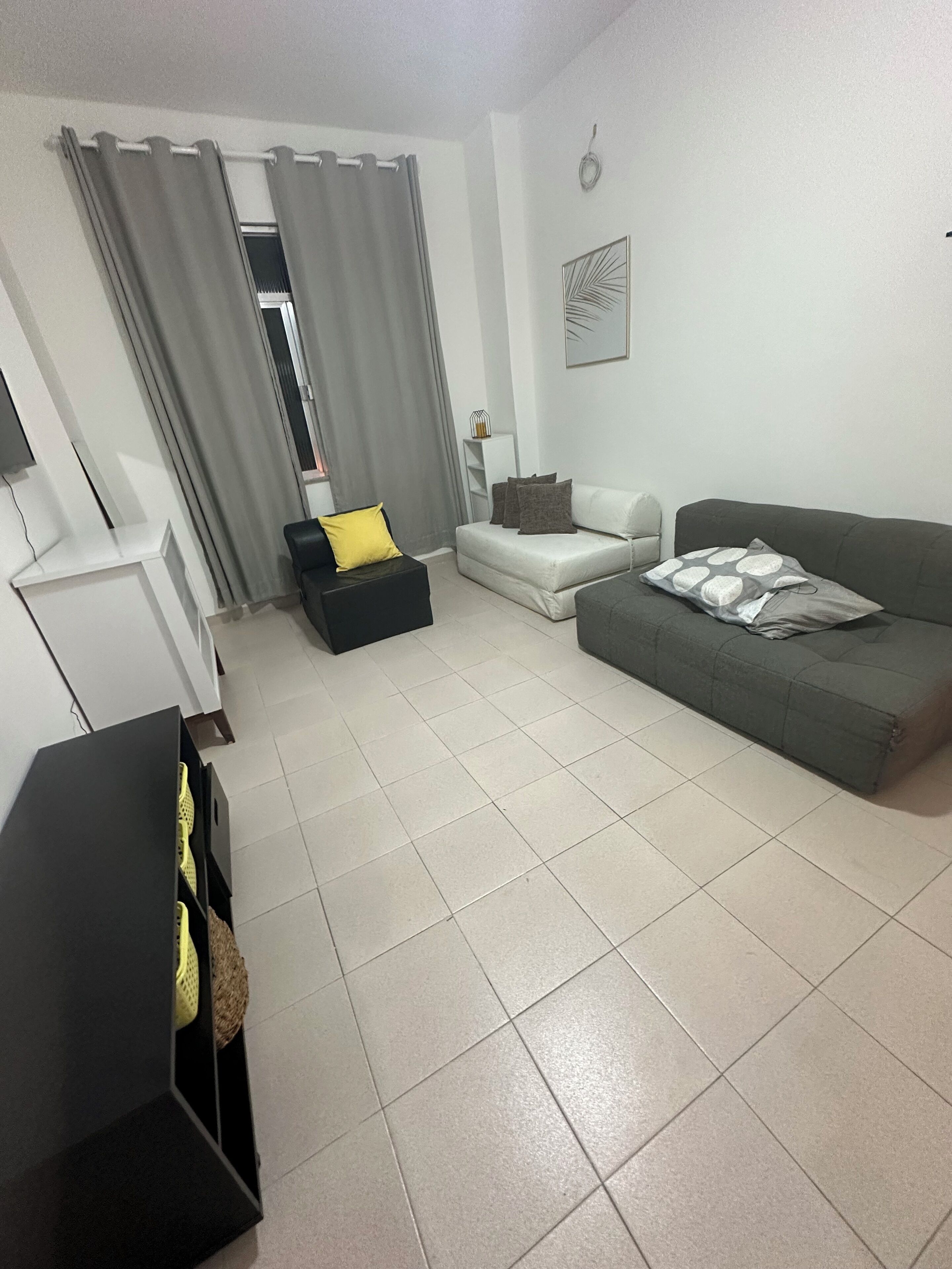 Smart TV, computer monitors