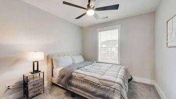 3 bedrooms, WiFi, bed sheets