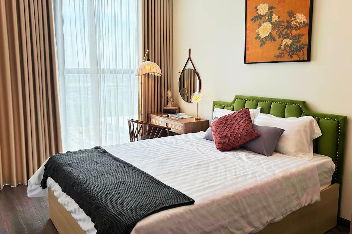 Deluxe-Apartment, 1 Schlafzimmer, Parkblick | 1 Schlafzimmer, Schreibtisch, laptopgeeigneter Arbeitsplatz