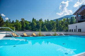 Outdoor pool - Chalet in Wagrain on Ski Slopes (Wagrain)