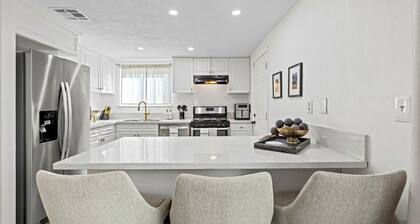 Modern Private 3BR/2BA Home & Spacious Yard