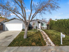 Exterior - Modern Private 3BR/2BA Home & Spacious Yard (Lancaster)