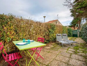 Outdoor dining - Plein Océan by Interhome (Pornic)