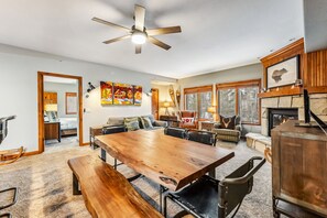 Interior - Ski-In/Out Breckenridge Condo with Shared Hot Tubs (Breckenridge)