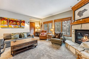 TV, fireplace - Ski-In/Out Breckenridge Condo with Shared Hot Tubs (Breckenridge)