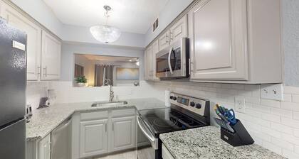 20% Off Townhome 2BD/1.5BA HWY161/183 DFW Air I841