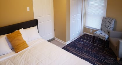 1-bedroom in Capitol Heights near Washington DC & metro train station