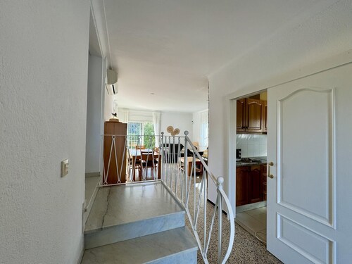 Rustic charm with modern touches in Sant Martí d'Empúries.