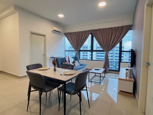 Arte Plus by Manhattan Group 