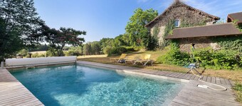 Holiday Home 'Gites De Groupe Pour 24 Personnes' with Private Pool, Private Terrace and Wi-Fi