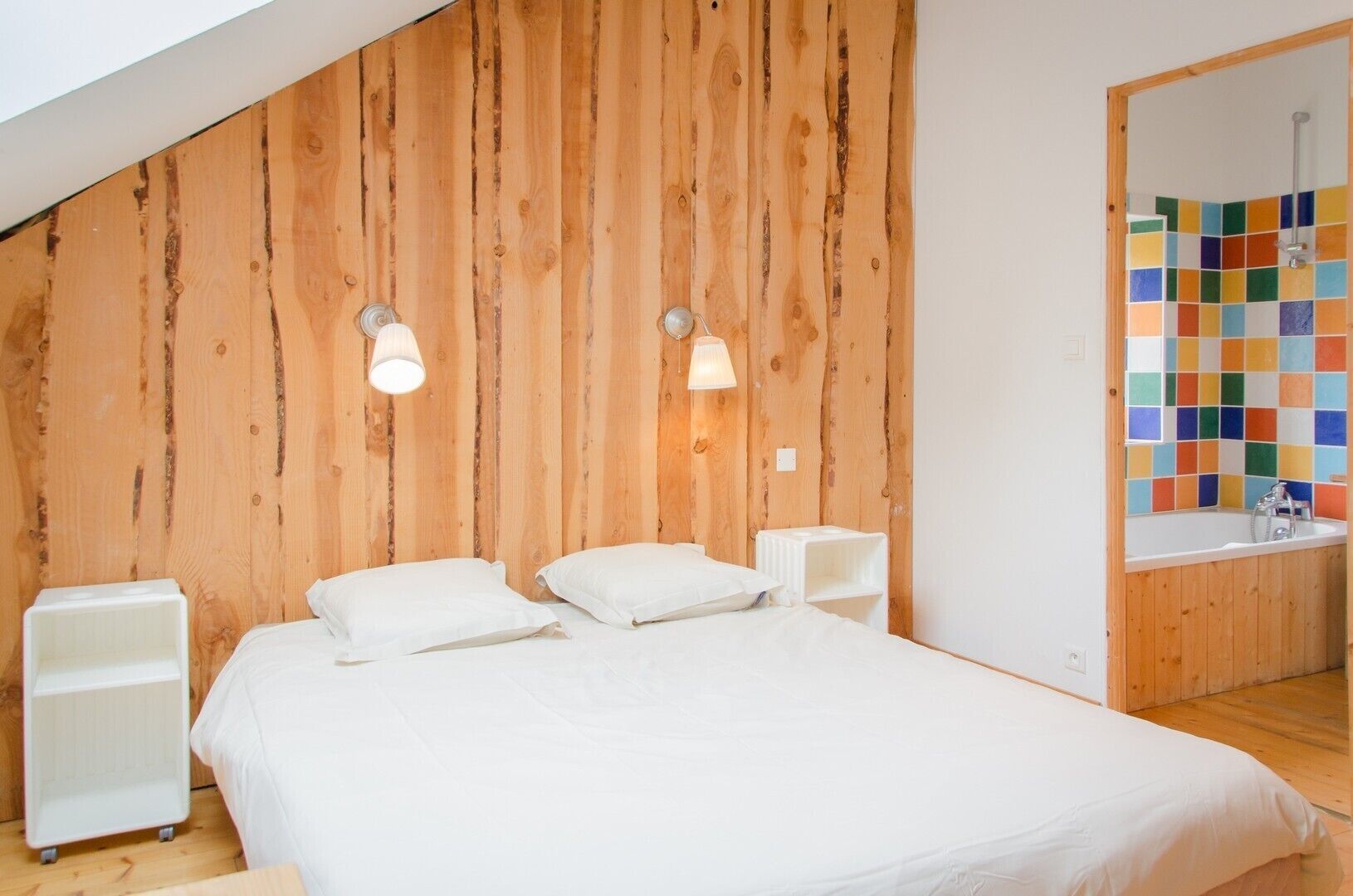 4 chambres, Wi-Fi gratuit, draps fournis