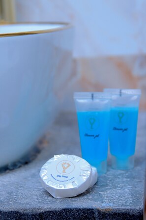 Economy Single Room, Balcony, City View | Bathroom