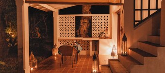 Beach front Mawimbi Studio in stunning garden