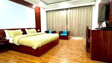 Luxury Room | Free WiFi