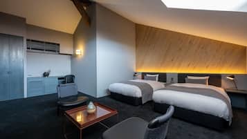 Standard Twin Room, Non Smoking | Free minibar, in-room safe, desk, free WiFi