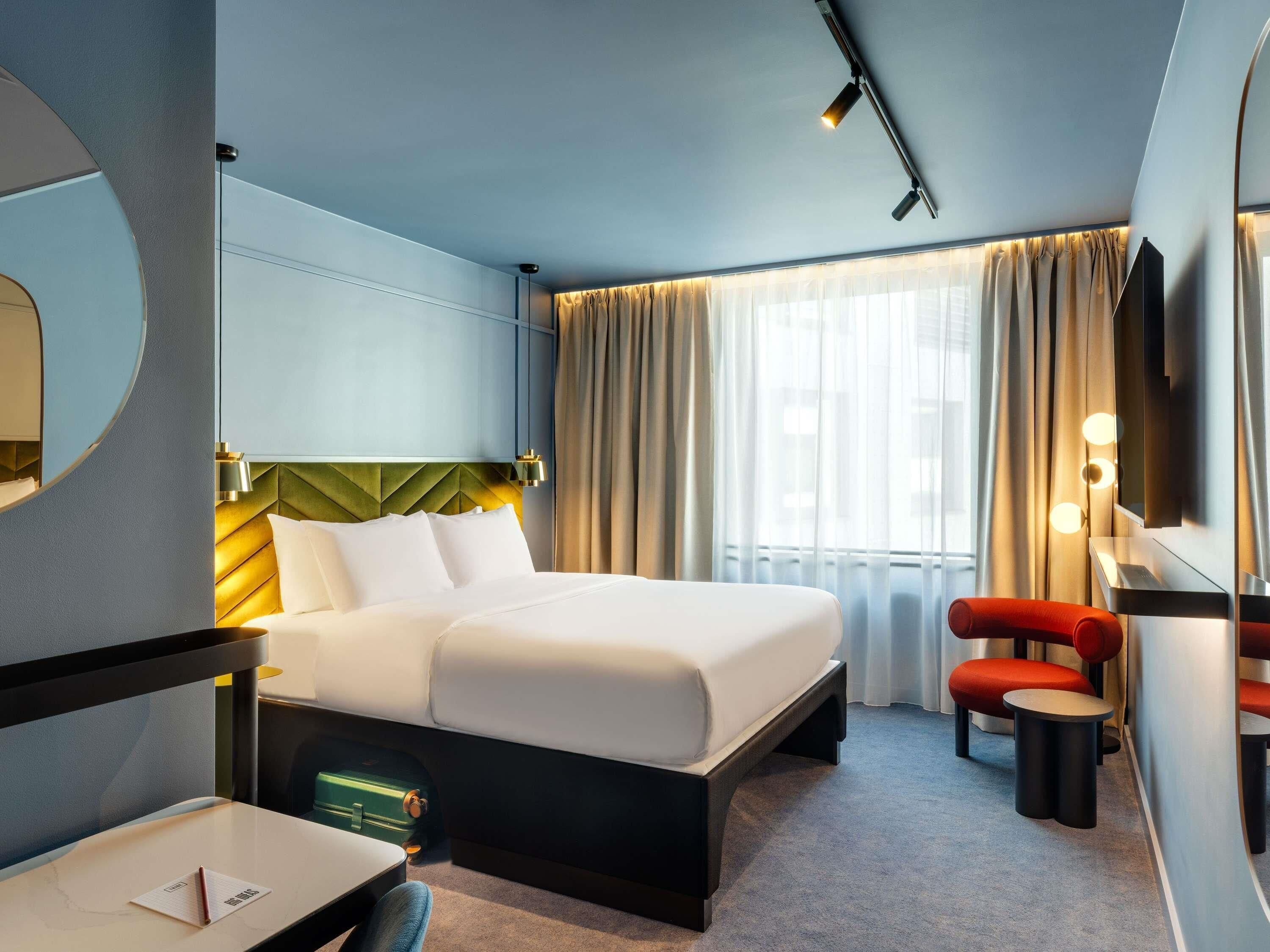 TRIBE ESSENTIAL Queen Room | In-room safe, blackout drapes, soundproofing, free WiFi