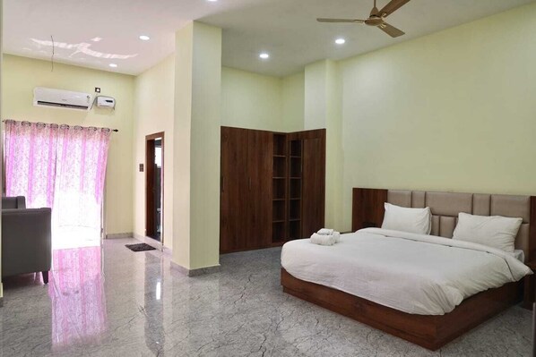 Elite Room - Hotel Grand Inn (Doom Dooma)