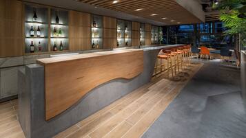 Bar (en la propiedad)