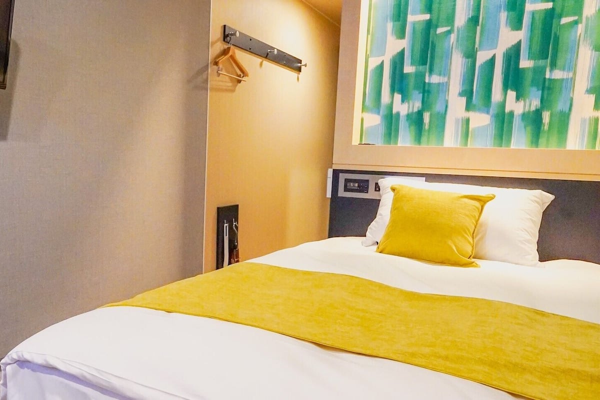 In-room safe, desk, laptop workspace, blackout drapes
