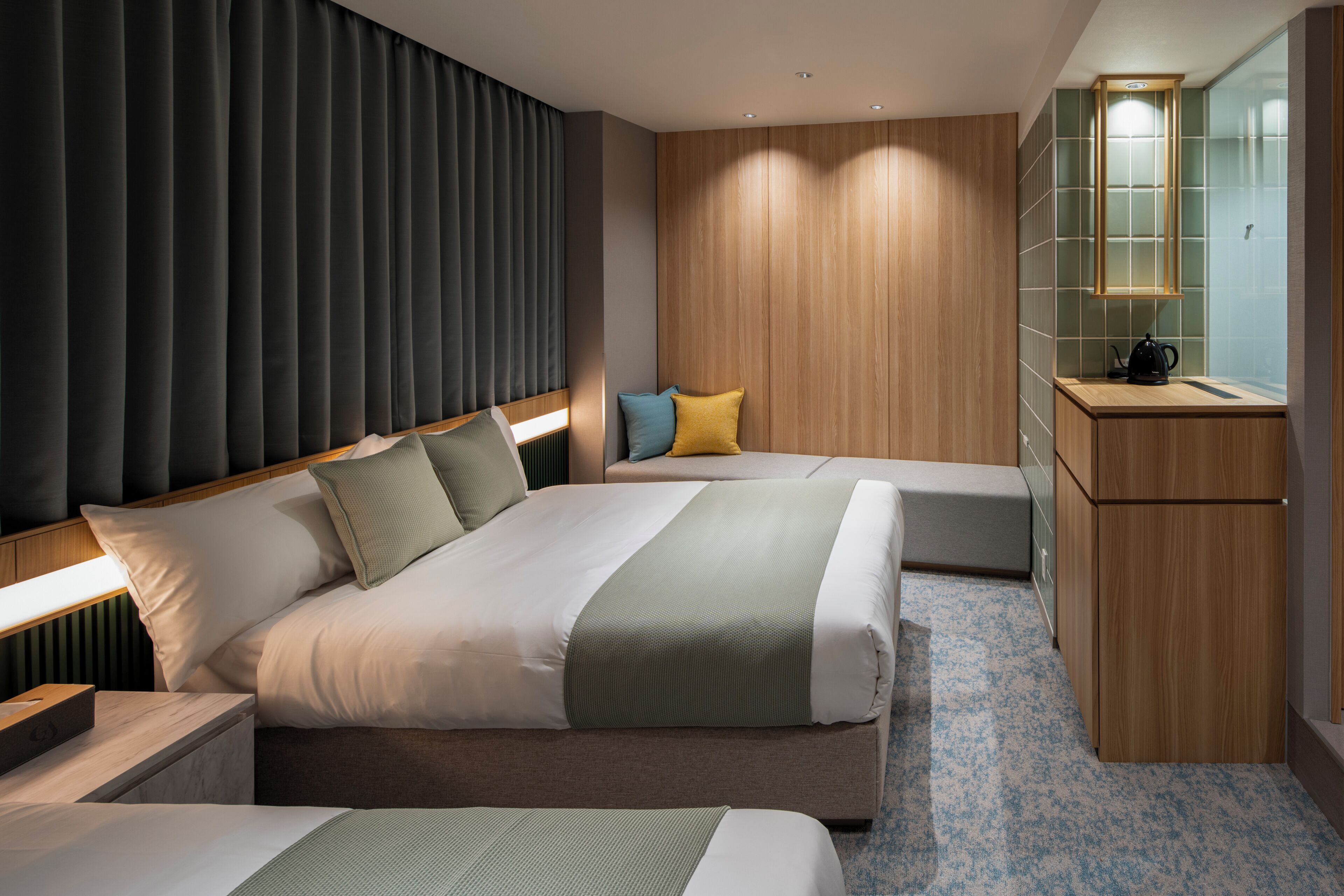 Economy Twin Room | In-room safe, individually furnished, desk, laptop workspace