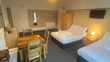 Classic Quadruple Room