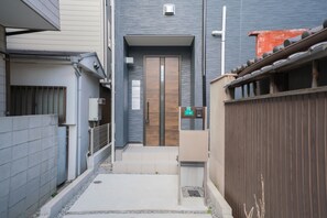 Front of property - Travel Time Sumiyoshi Suzaku (Osaka)