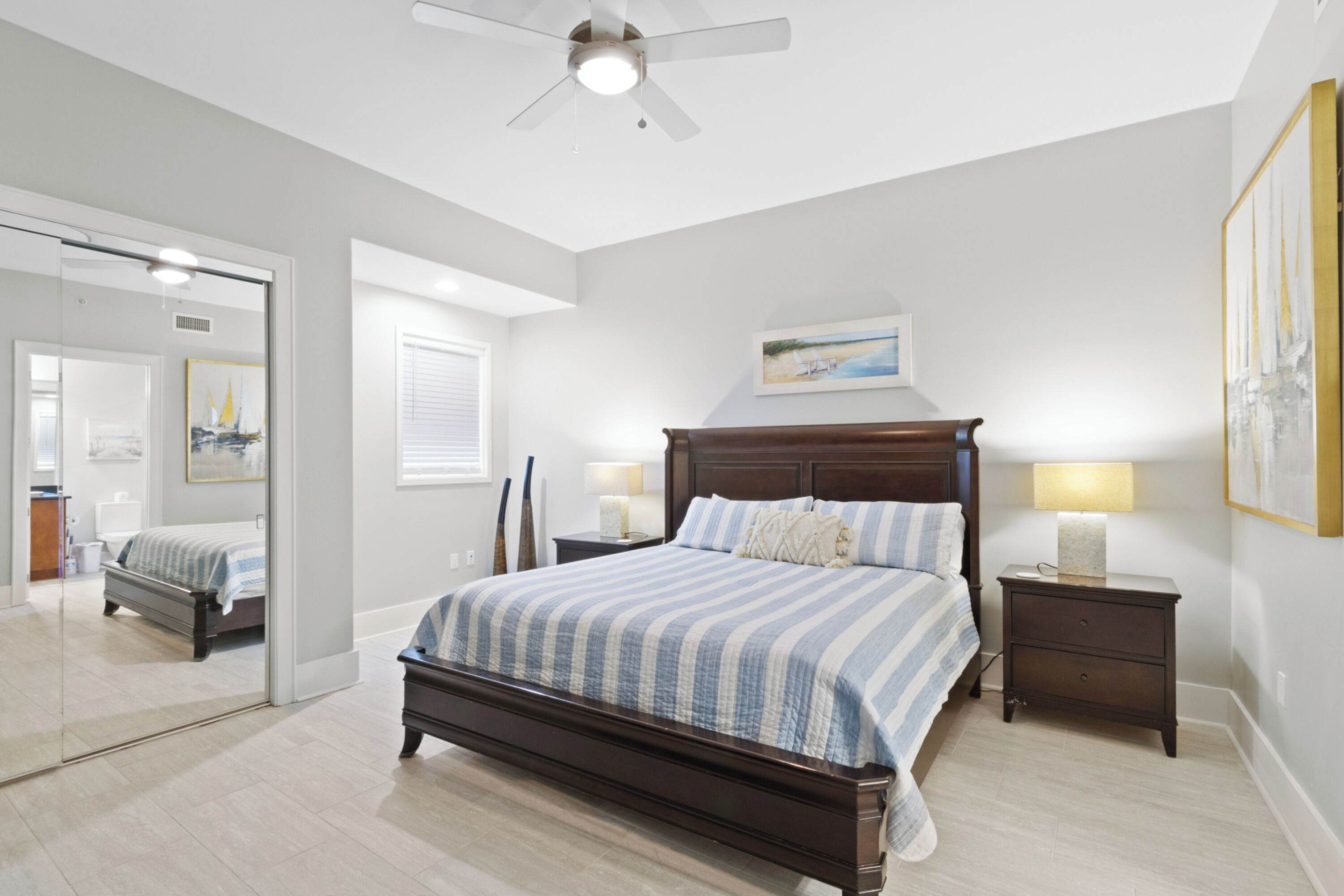 شقة عائلية - لغير المدخنين - منظر للشاطئ | 3 عدّة غرف نوم وبديكورات فريدة لكل غرفة وطراز فريد لكل وحدة