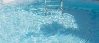 Cozy 1-bedroom Self-catering Apartment With Modern Amenities in Plumstead