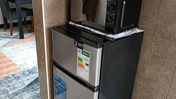 Apartment, 1 Bedroom, Accessible, Smoking | Interior