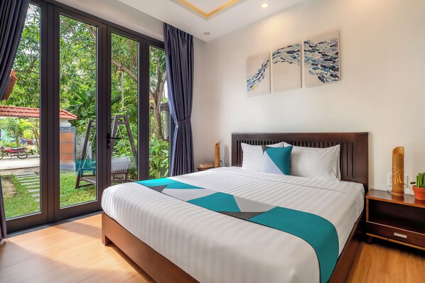 5 bedrooms, iron/ironing board, travel crib, free WiFi