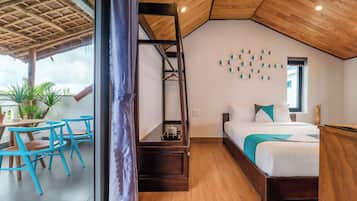 5 bedrooms, iron/ironing board, travel cot, free WiFi