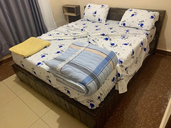 Double Room | Iron/ironing board, free WiFi - Empire Guest House (Kigali)