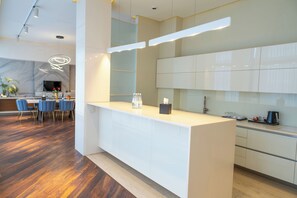 ห้องเพรสซิเดนเชียล | บริเวณนั่งเล่น | ทีวี