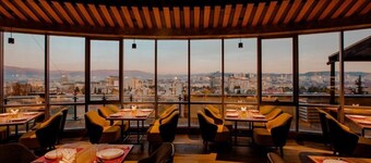 โรงแรมโกลเด้นพาเลซ